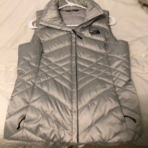 The North Face Aconcagua 550 Silver Puffer Vest